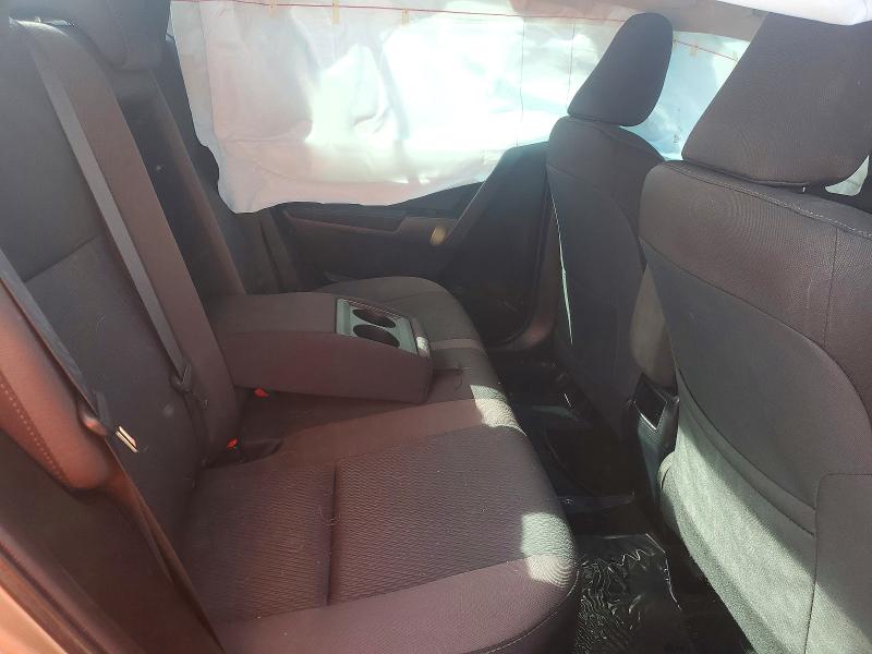 Снимка 10 от търг – 2018 TOYOTA COROLLA с VIN 2T1BURHE3JC105320