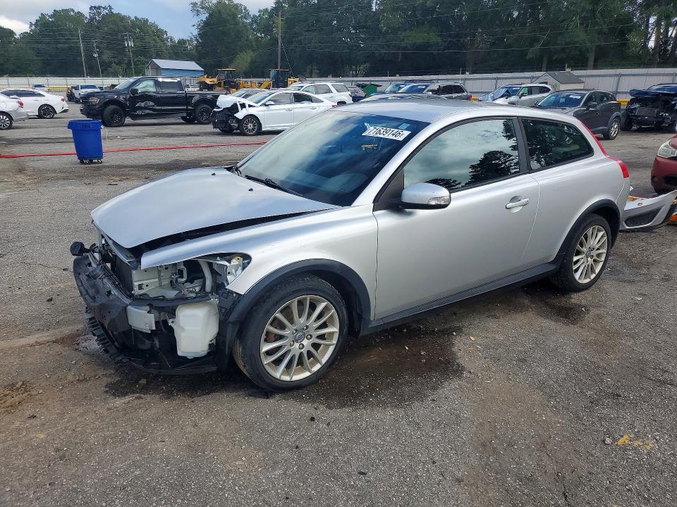 VOLVO C30 2011 with VIN YV1672MK6B2196833 - Photo from auction