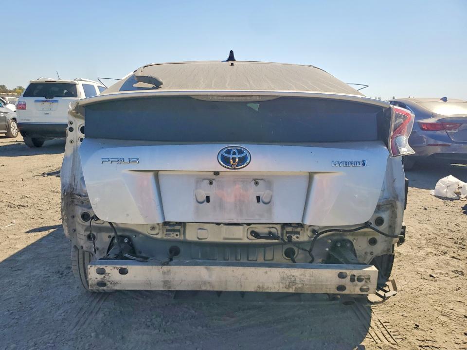 Снимка 6 от търг – 2016 TOYOTA PRIUS с VIN JTDKARFU6G3504730