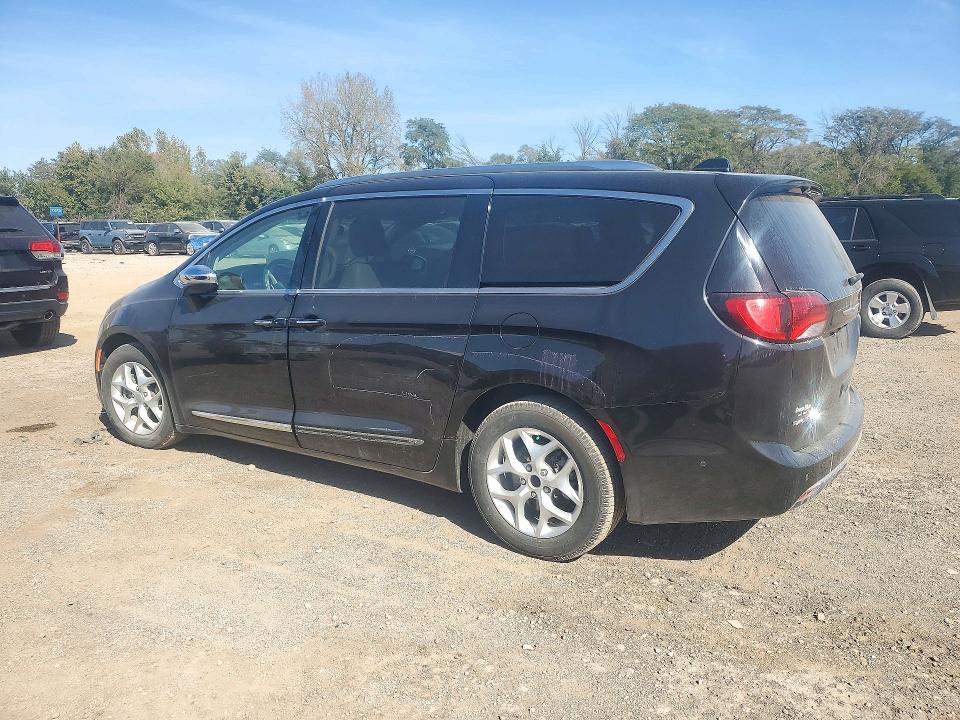 Photo 2 from auction – 2020 CHRYSLER PACIFICA with VIN 2C4RC1GG4LR197434