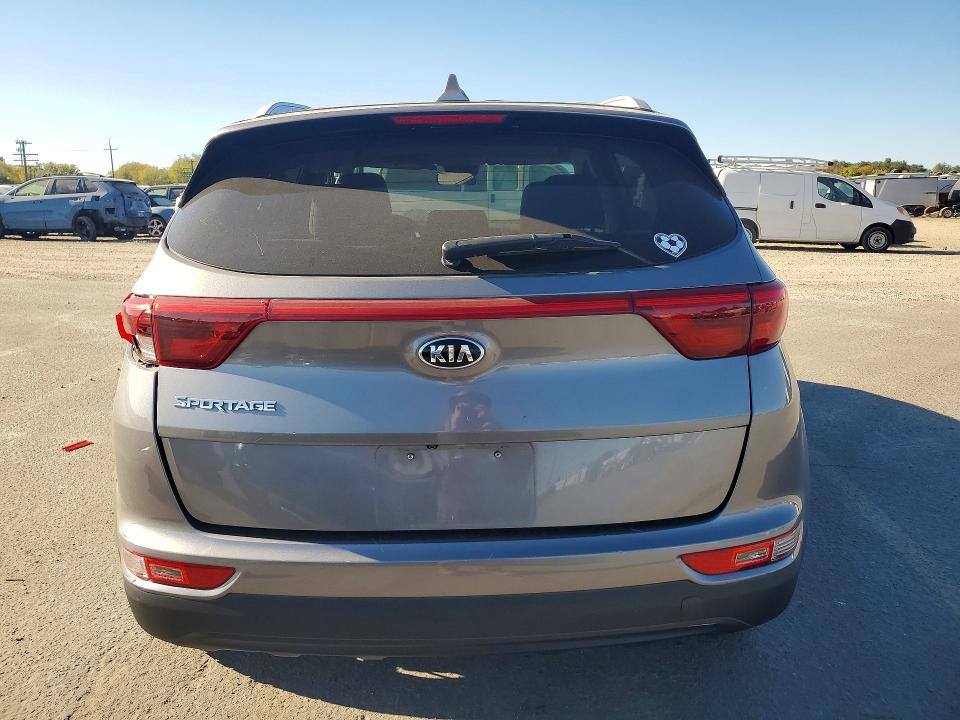 Снимка 6 от търг – 2017 KIA SPORTAGE с VIN KNDPMCAC7H7150560