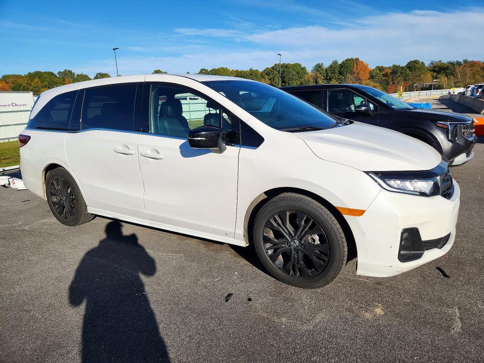 Снимка 4 от търг – 2026 HONDA ODYSSEY с VIN 5FNRL6H74TB043233