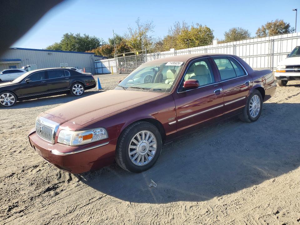 2010 MERCURY GRAND MARQUIS - Търг №71495026