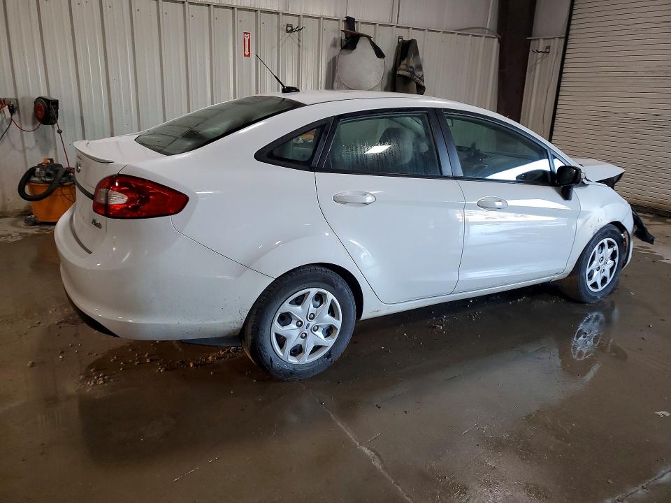 Снимка 3 от търг – 2013 FORD FIESTA с VIN 3FADP4BJXDM103431