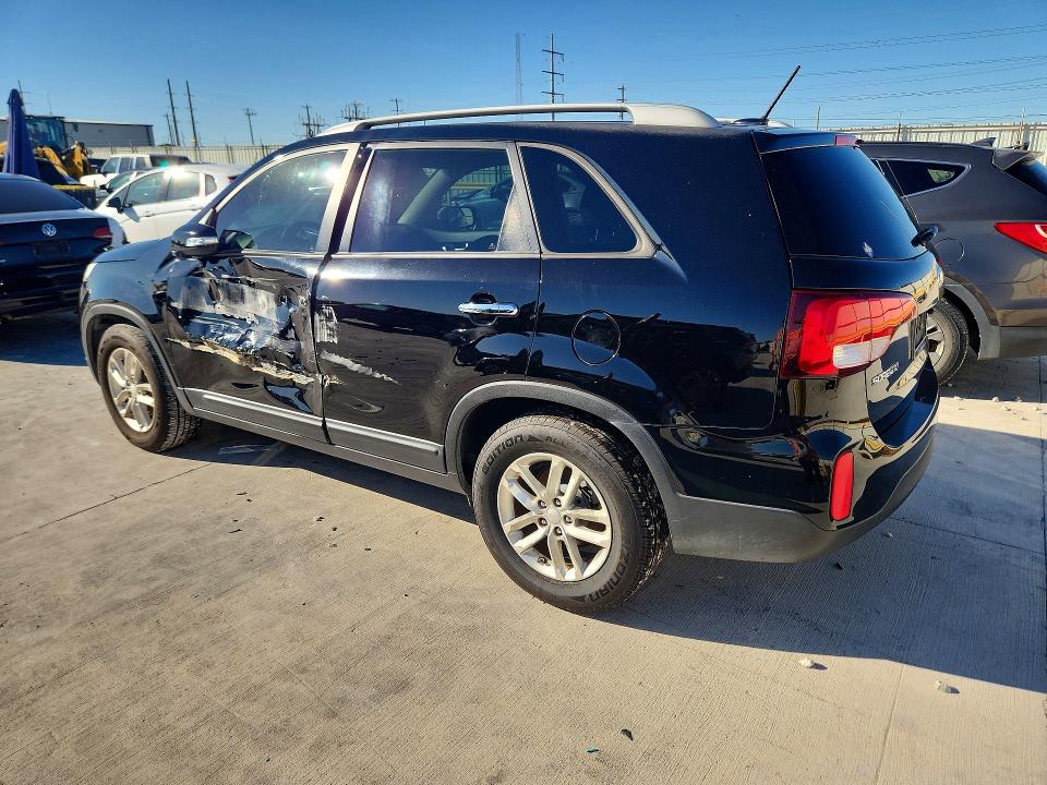 صورة رقم 2 من المزاد - 2015 KIA SORENTO مع VIN 5XYKT4A76FG601113