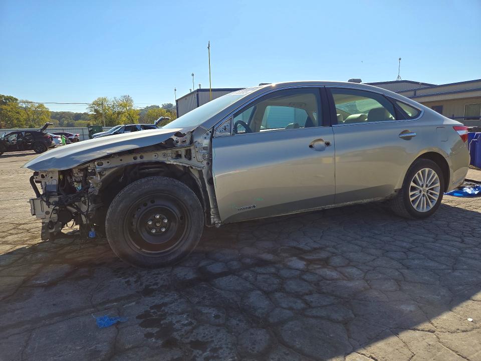 2014 TOYOTA AVALON HYBRID - Търг №71250846