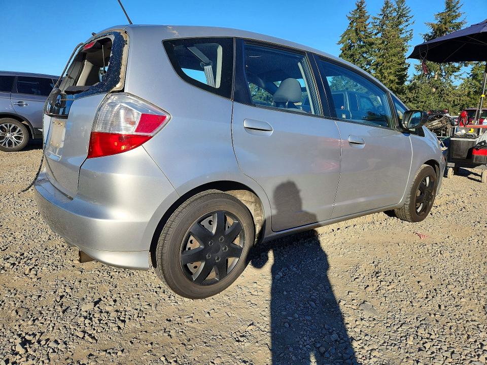 صورة رقم 3 من المزاد - 2011 HONDA FIT مع VIN JHMGE8H32BS011150