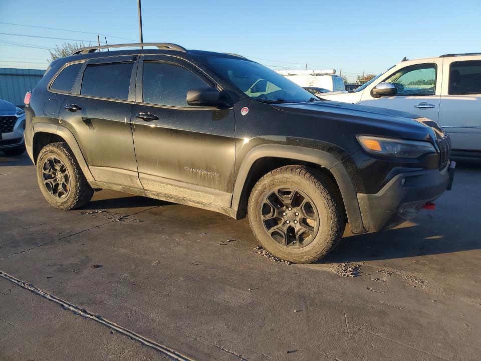 Photo 4 from auction – 2019 JEEP CHEROKEE with VIN 1C4PJMBX4KD136026