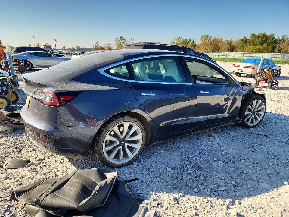 Photo 3 from auction – 2020 TESLA MODEL 3 with VIN 5YJ3E1EB4LF791461