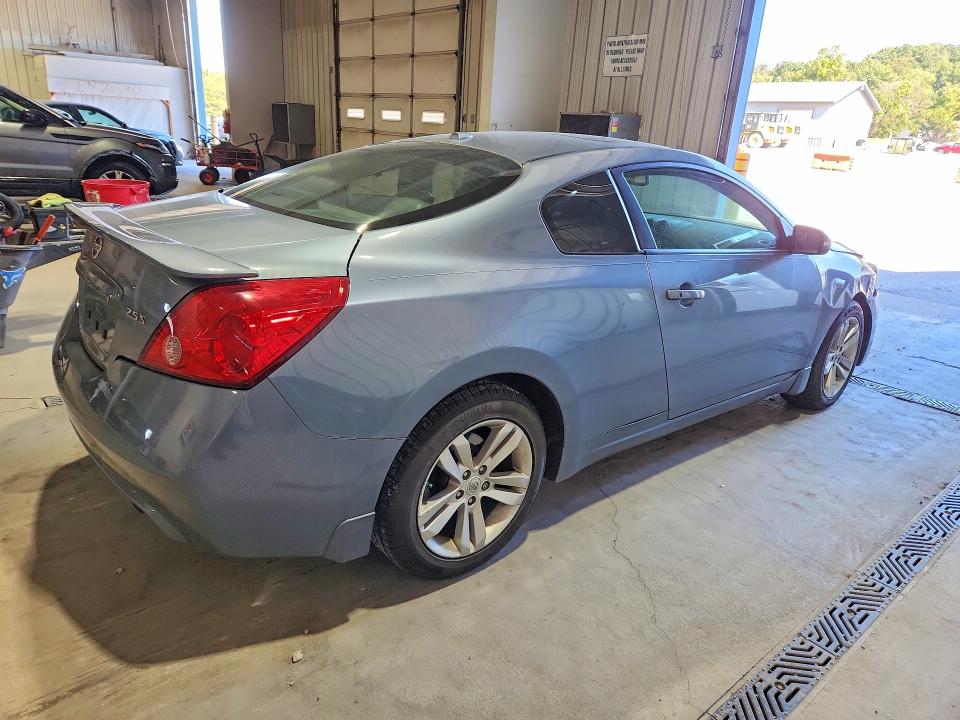 Photo 3 from auction – 2010 NISSAN ALTIMA with VIN 1N4AL2EP6AC102356