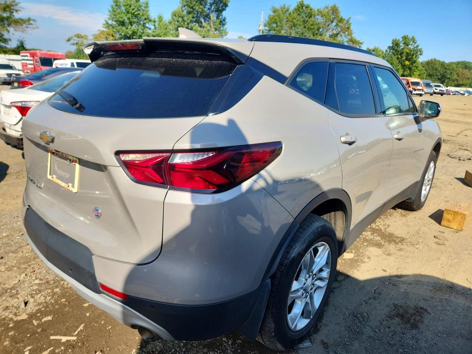 صورة رقم 3 من المزاد - 2021 CHEVROLET BLAZER مع VIN 3GNKBHR49MS520579