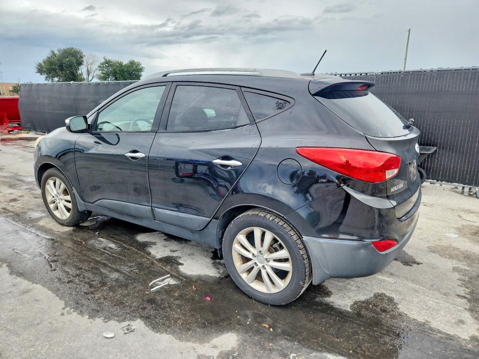 Снимка 2 от търг – 2010 HYUNDAI TUCSON с VIN KM8JU3AC4AU074353