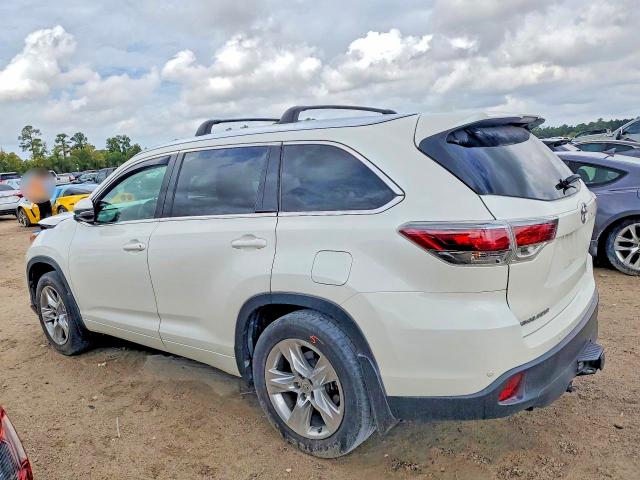 Снимка 2 от търг – 2015 TOYOTA HIGHLANDER с VIN 5TDDKRFH4FS171062