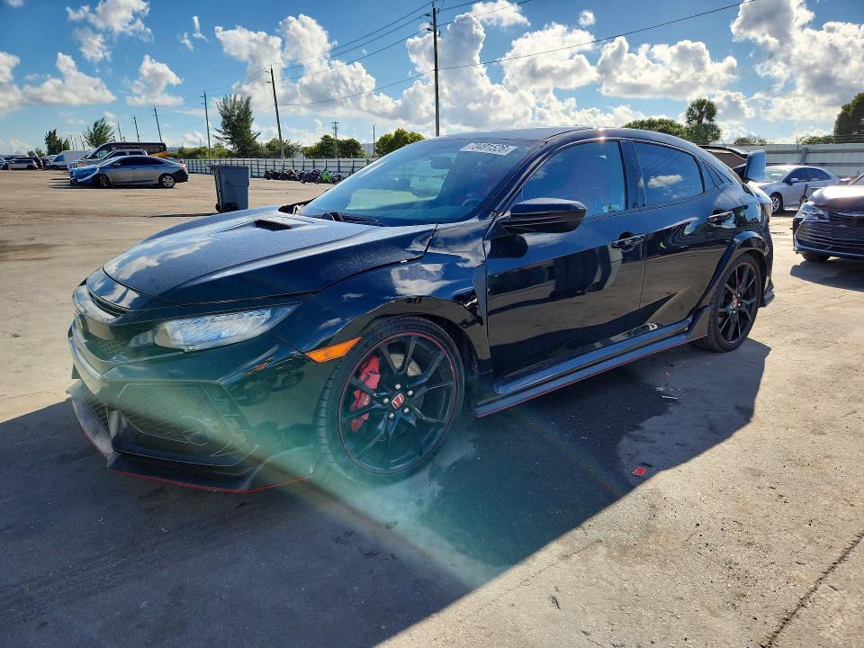HONDA CIVIC 2018 with VIN SHHFK8G79JU202441 - Photo from auction
