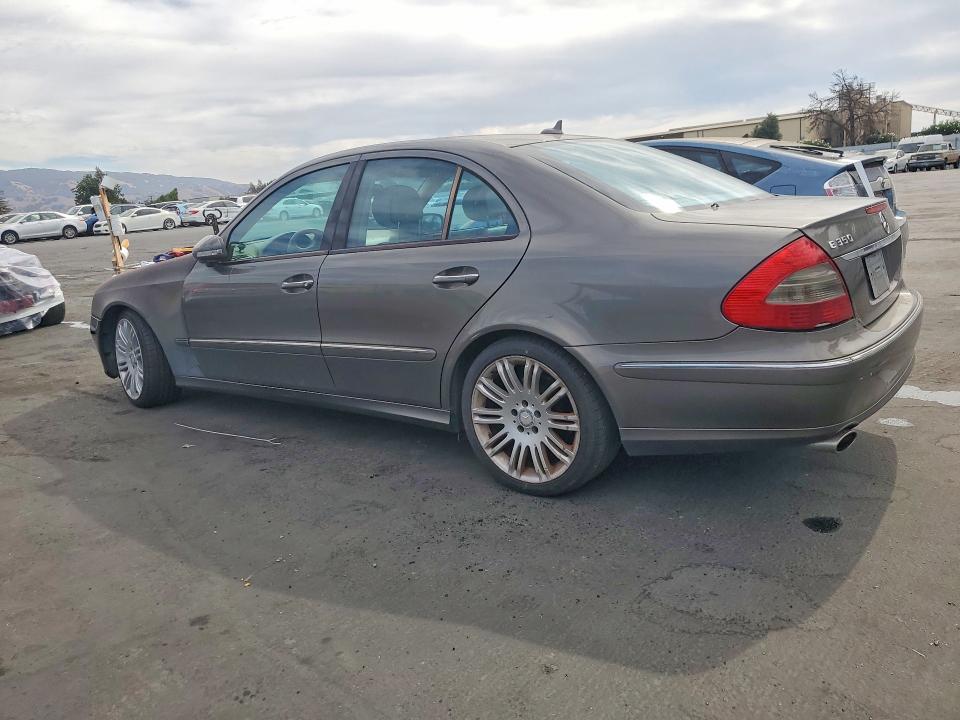Photo 2 from auction – 2008 MERCEDES-BENZ E with VIN WDBUF56X68B351530