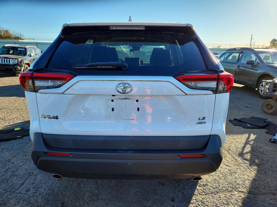 Снимка 6 от търг – 2019 TOYOTA RAV4 с VIN 2T3F1RFV3KC048865