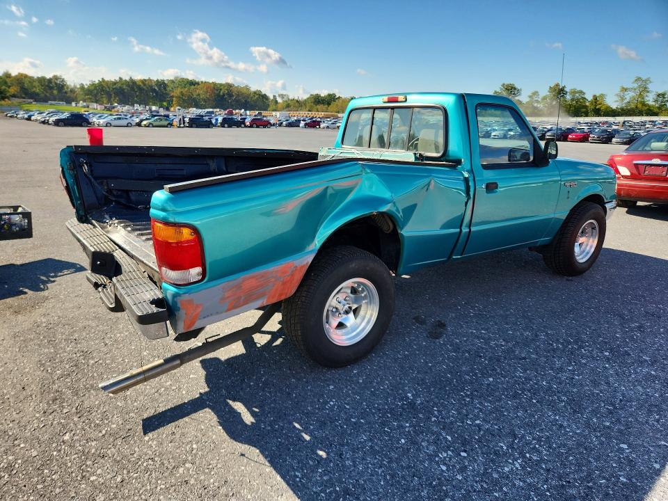 Photo 3 from auction – 1994 FORD RANGER with VIN 1FTCR10AXRPB69030