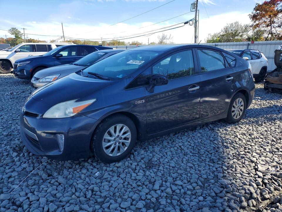 Снимка 1 от търг – 2014 TOYOTA PRIUS PLUG-IN HYBRID с VIN JTDKN3DP6E3062835