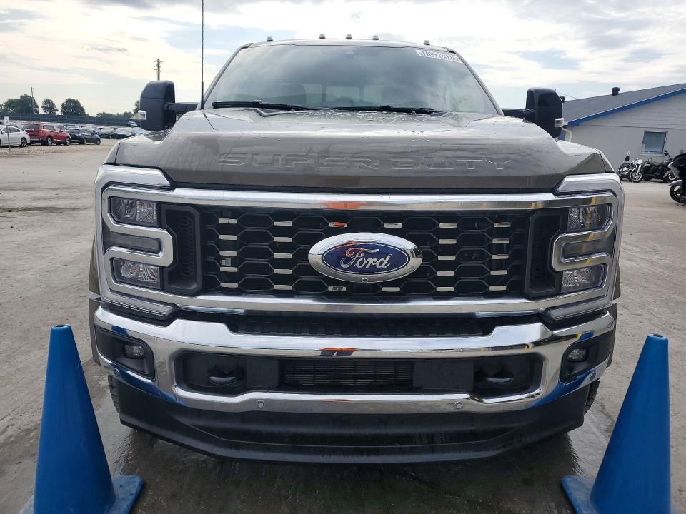 Снимка 5 от търг – 2026 FORD F450 с VIN 1FT8W4DT4TEE97994