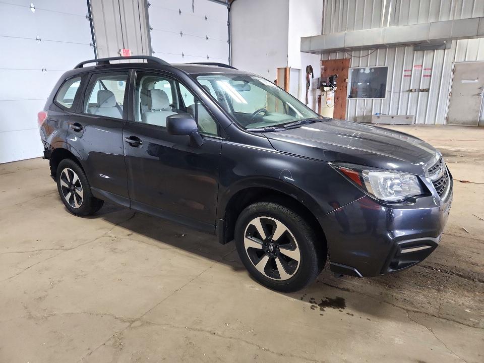 Снимка 4 от търг – 2017 SUBARU FORESTER с VIN JF2SJABC1HH443887