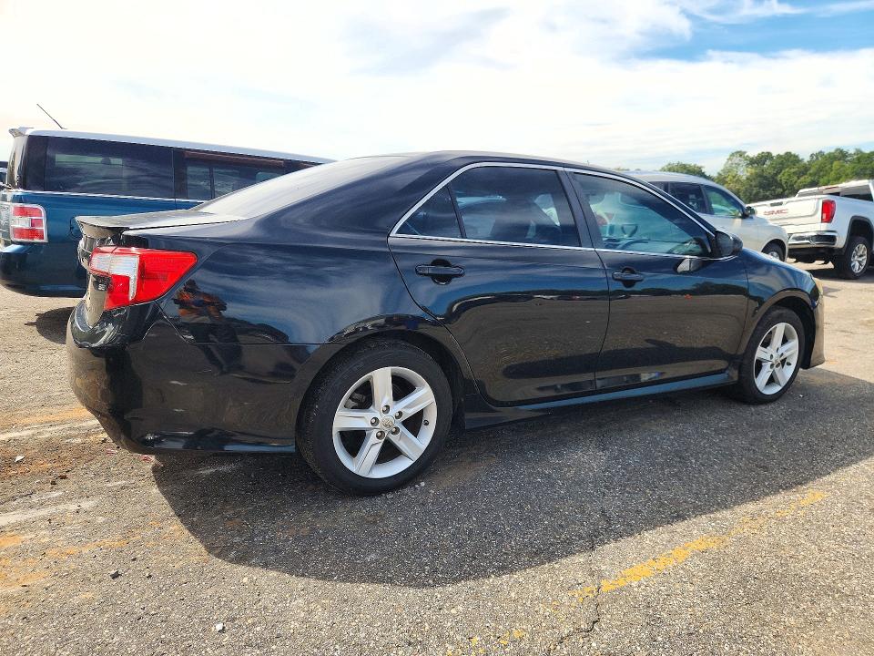 Photo 3 from auction – 2014 TOYOTA CAMRY with VIN 4T1BF1FK0EU387120