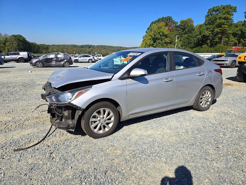 Снимка 1 от търг – 2018 HYUNDAI ACCENT с VIN 3KPC24A39JE026743