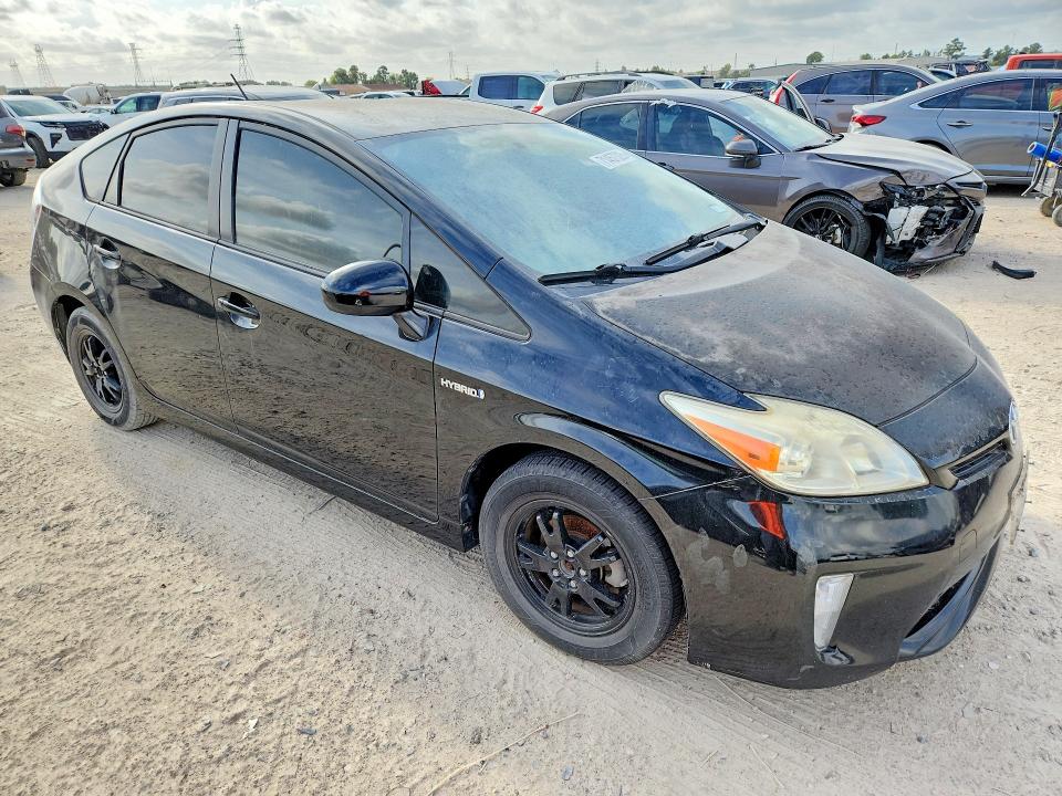Photo 4 from auction – 2015 TOYOTA PRIUS with VIN JTDKN3DU5F0462135
