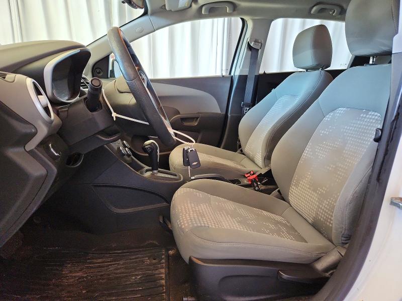 Photo 7 from auction – 2018 CHEVROLET SONIC with VIN 1G1JG6SH1J4108197