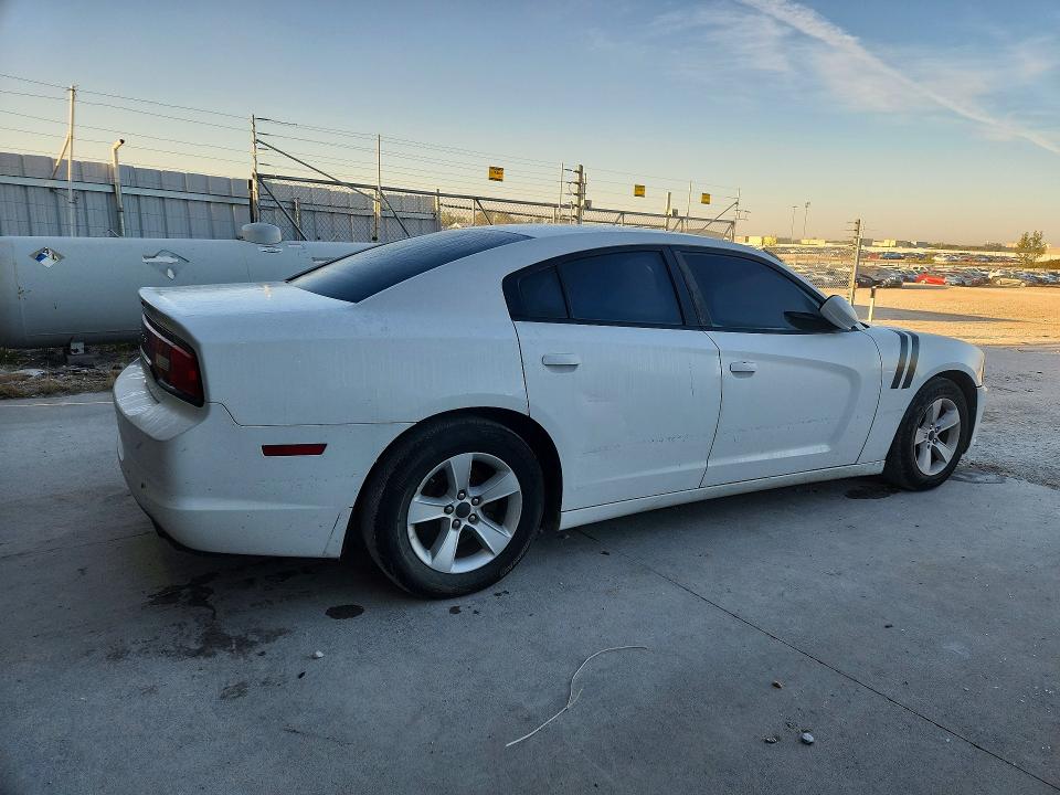 Снимка 3 от търг – 2013 DODGE CHARGER с VIN 2C3CDXBG6DH522853