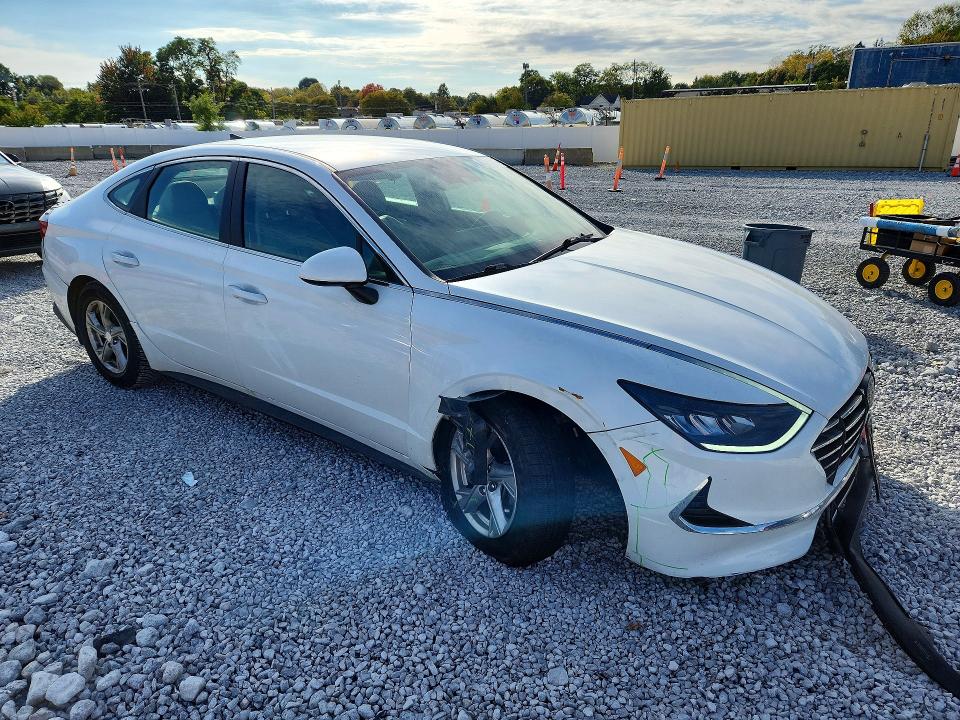 Снимка 4 от търг – 2021 HYUNDAI SONATA с VIN 5NPEG4JA0MH106764