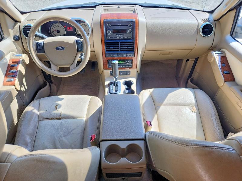 Снимка 8 от търг – 2010 FORD EXPLORER с VIN 1FMEU7E86AUA06182