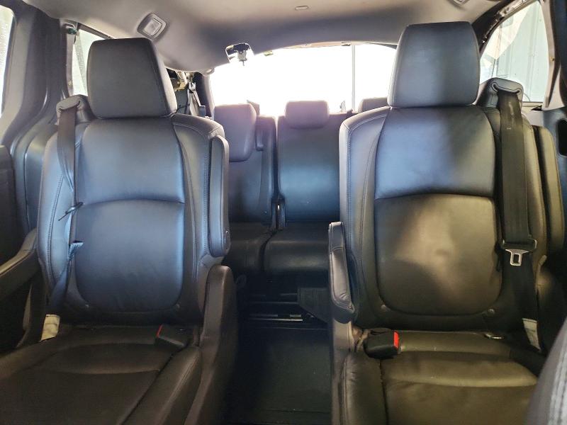 Photo 10 from auction – 2018 HONDA ODYSSEY with VIN 5FNRL6H92JB087472