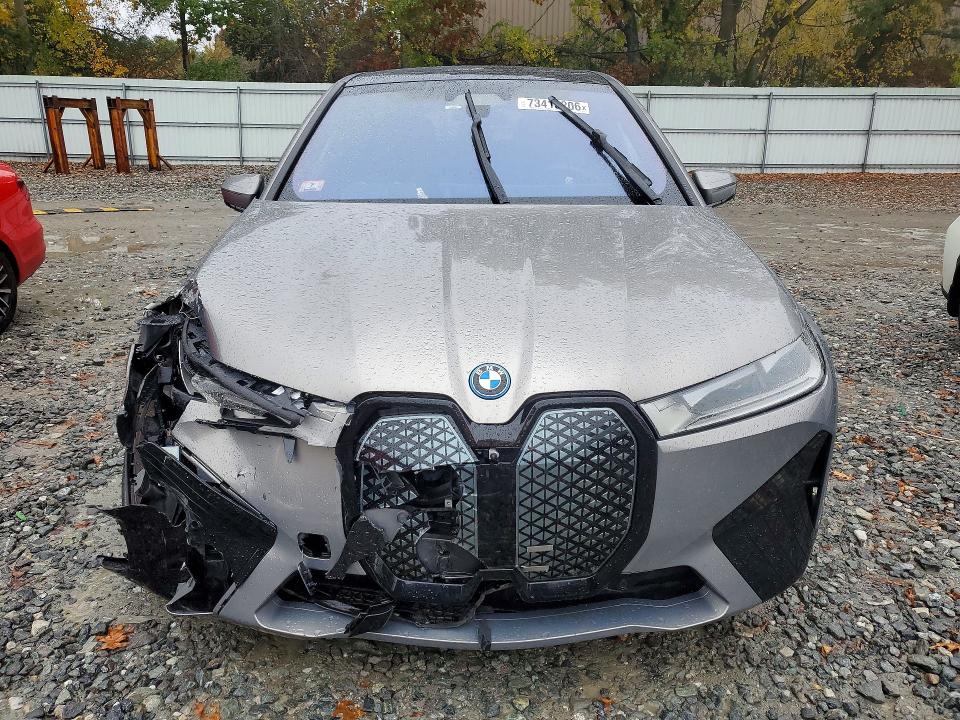 Foto 5 de la subasta – 2024 BMW IX con VIN WB523CF04RCN18368