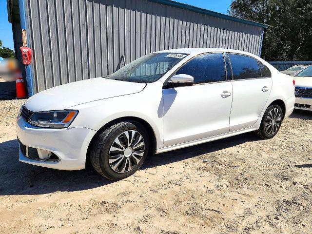 VOLKSWAGEN JETTA 2011 с VIN 3VWDX7AJ5BM371018 - Снимка от търг