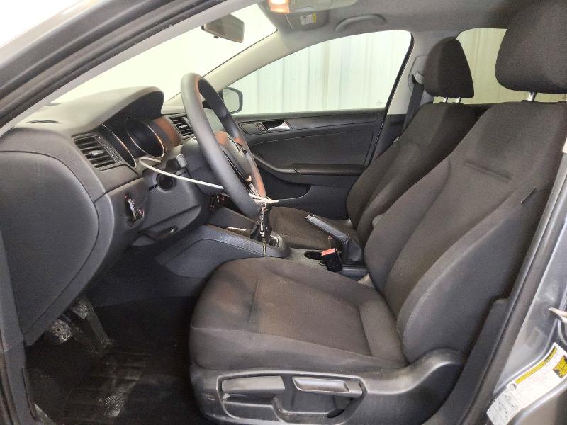 Снимка 7 от търг – 2016 VOLKSWAGEN JETTA с VIN 3VW167AJ2GM297585
