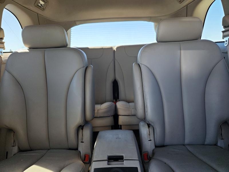 Фото 10 с аукциона – 2004 CHRYSLER PACIFICA с VIN 2C8GM68444R615111