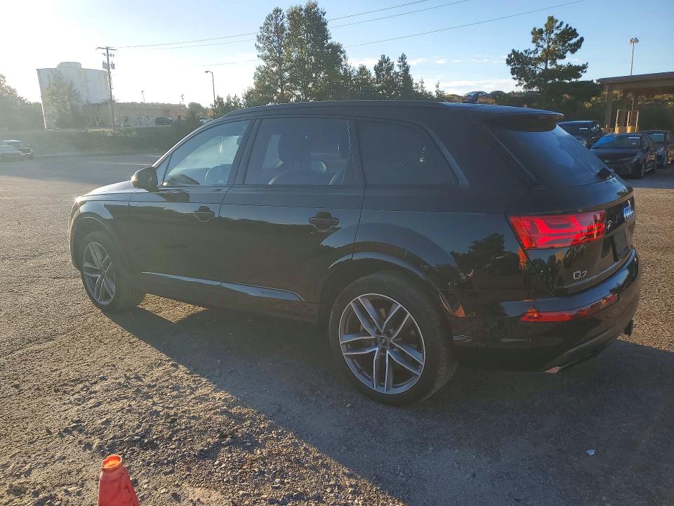 Photo 2 from auction – 2017 AUDI Q7 with VIN WA1VAAF75HD027061
