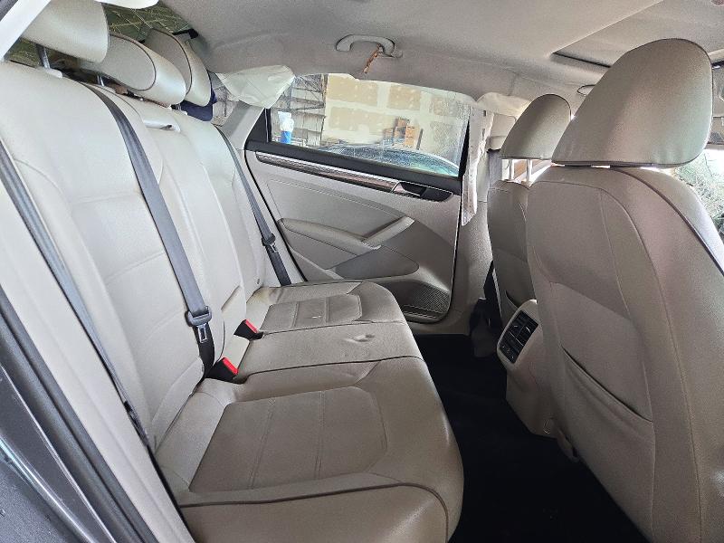 Photo 10 from auction – 2018 VOLKSWAGEN PASSAT with VIN 1VWBA7A33JC026158