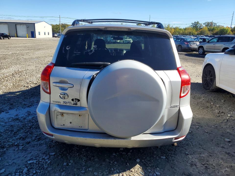 Снимка 6 от търг – 2007 TOYOTA RAV4 с VIN JTMBD32V675072101