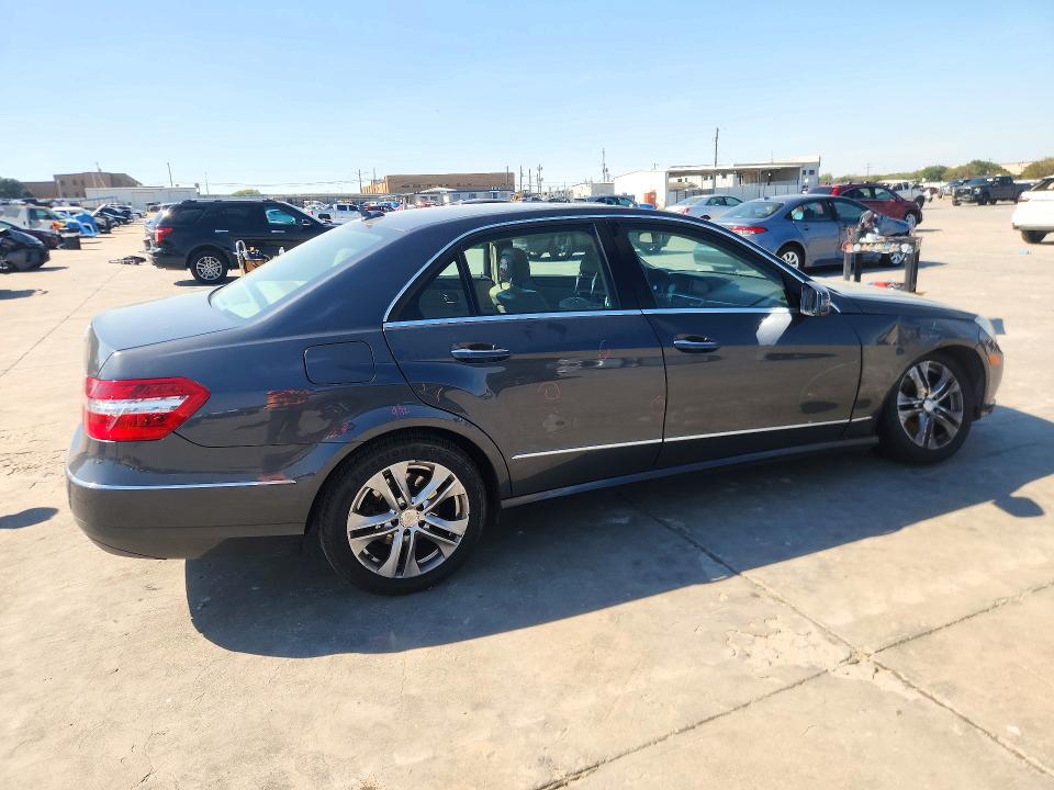 Photo 3 from auction – 2010 MERCEDES-BENZ E with VIN WDDHF5GB2AA084071