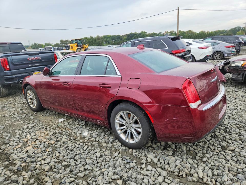 Снимка 2 от търг – 2017 CHRYSLER 300 с VIN 2C3CCAAG3HH663774