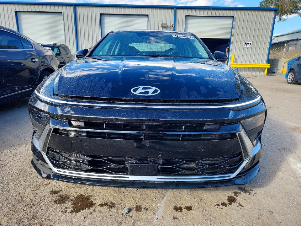 Снимка 5 от търг – 2026 HYUNDAI SONATA HYBRID с VIN KMHL24JJ4TA165341
