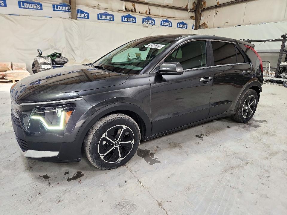 KIA NIRO 2026 with VIN KNDCP3LE4T5316896 - Photo from auction