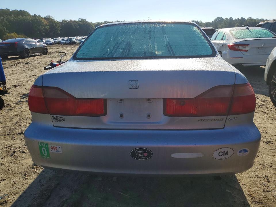 Снимка 6 от търг – 1999 HONDA ACCORD с VIN 1HGCG665XXA122305