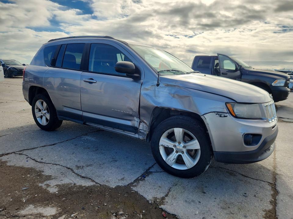 صورة رقم 4 من المزاد - 2016 JEEP COMPASS مع VIN 1C4NJDBB1GD617919