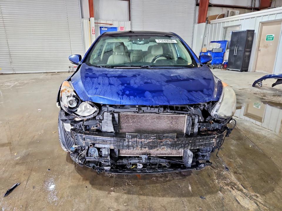 Снимка 5 от търг – 2013 HYUNDAI ELANTRA GT с VIN KMHD35LE1DU058819