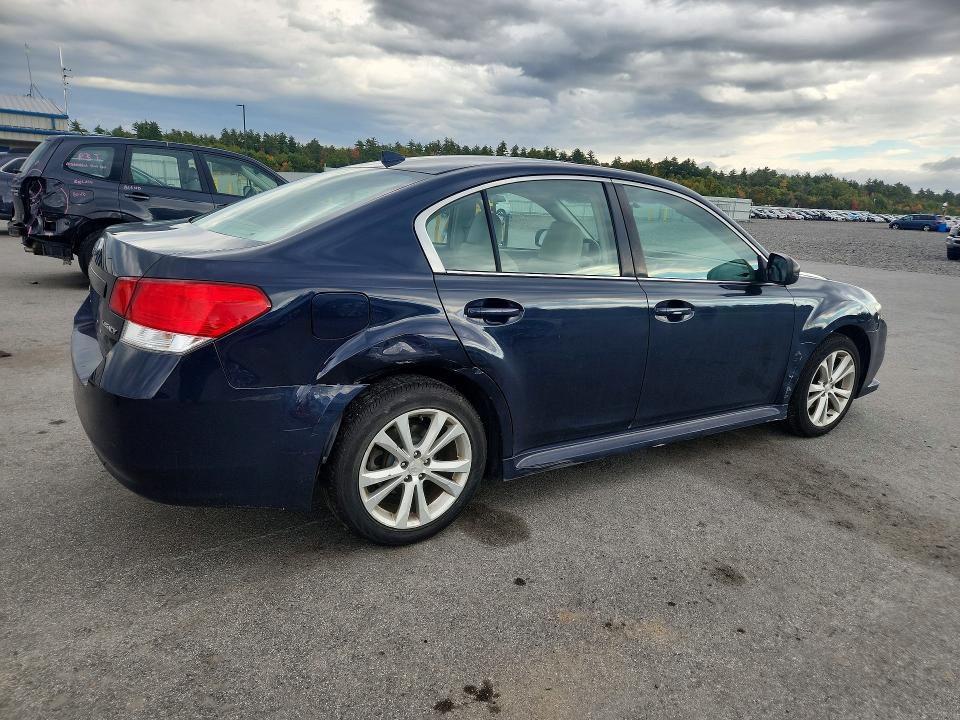 Zdjęcie 3 z aukcji – 2013 SUBARU LEGACY z VIN 4S3BMBK60D3041145