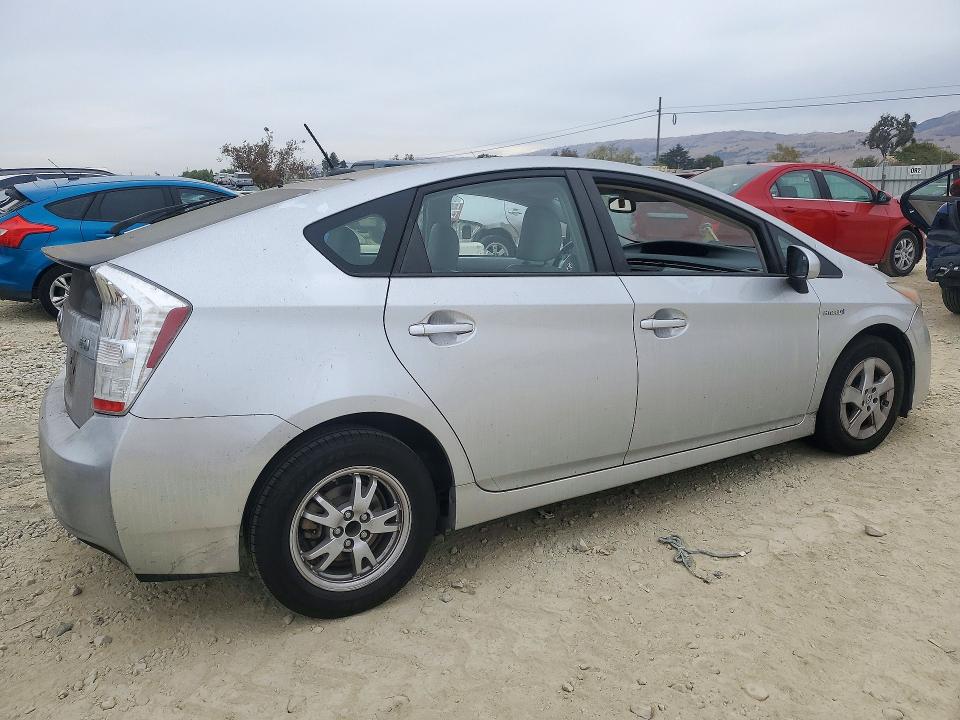 Photo 3 from auction – 2010 TOYOTA PRIUS with VIN JTDKN3DUXA0062855