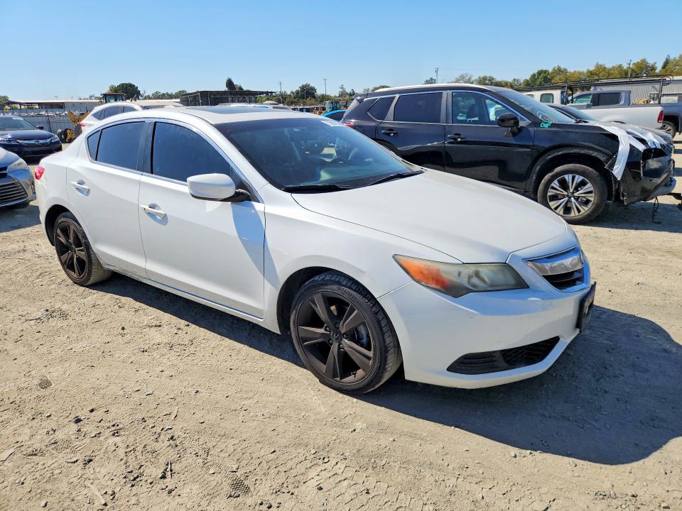 Снимка 4 от търг – 2014 ACURA ILX с VIN 19VDE1F32EE009459