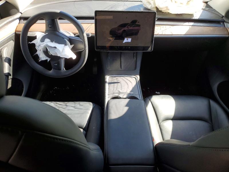 Снимка 8 от търг – 2024 TESLA MODEL Y с VIN 7SAYGAEEXRF027541